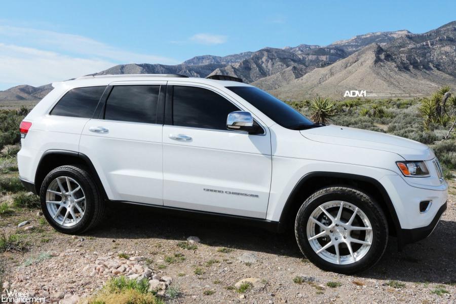  Jeep Grand Cherokee on ADV.1 Wheels (ADV50MV2) 2015 года  (фото 3 из 5)